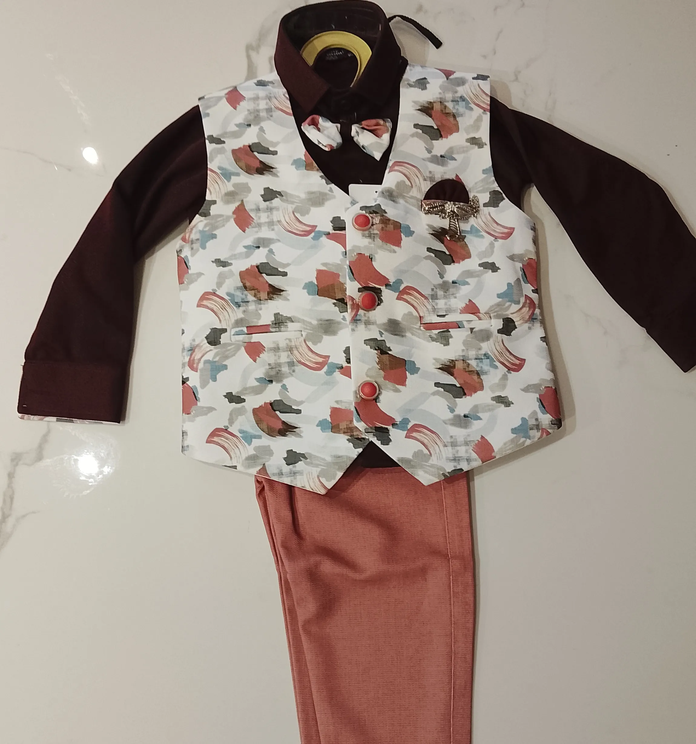 The Mirror Story Baba Suit 002 view 2