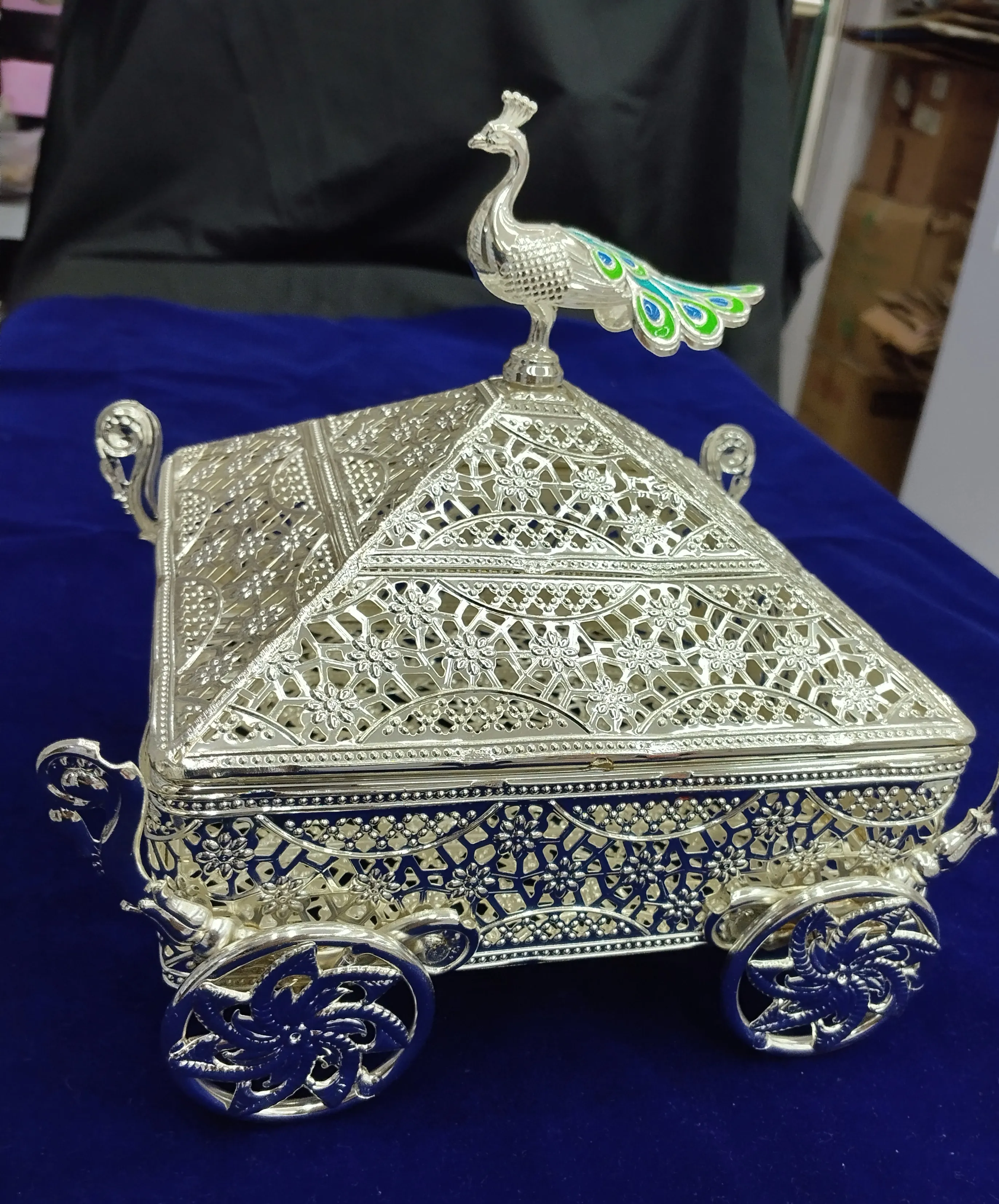 Silver Peacock Cart view 2