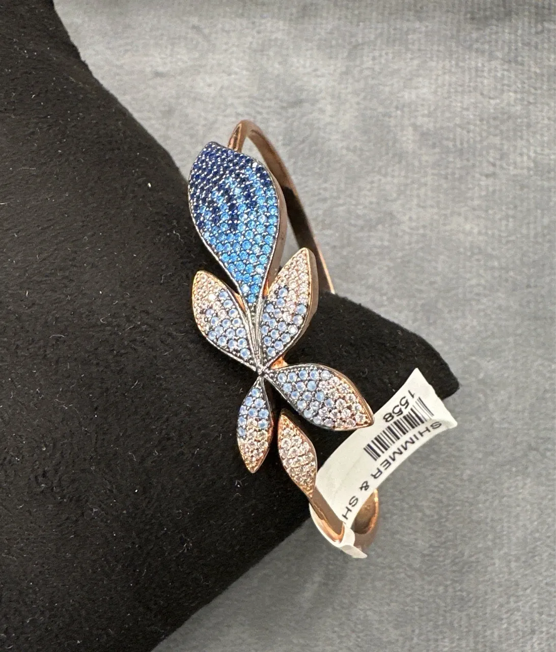 Shimmer & Shine Leaf Pattern Bracelet view 3
