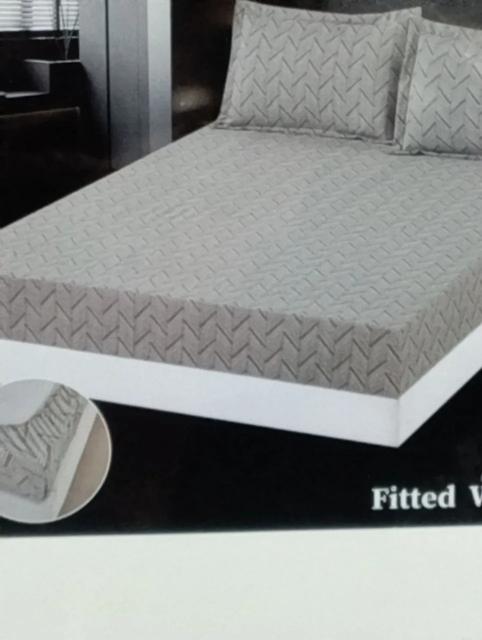 La Victoria Fitted Waterproof Set view 11