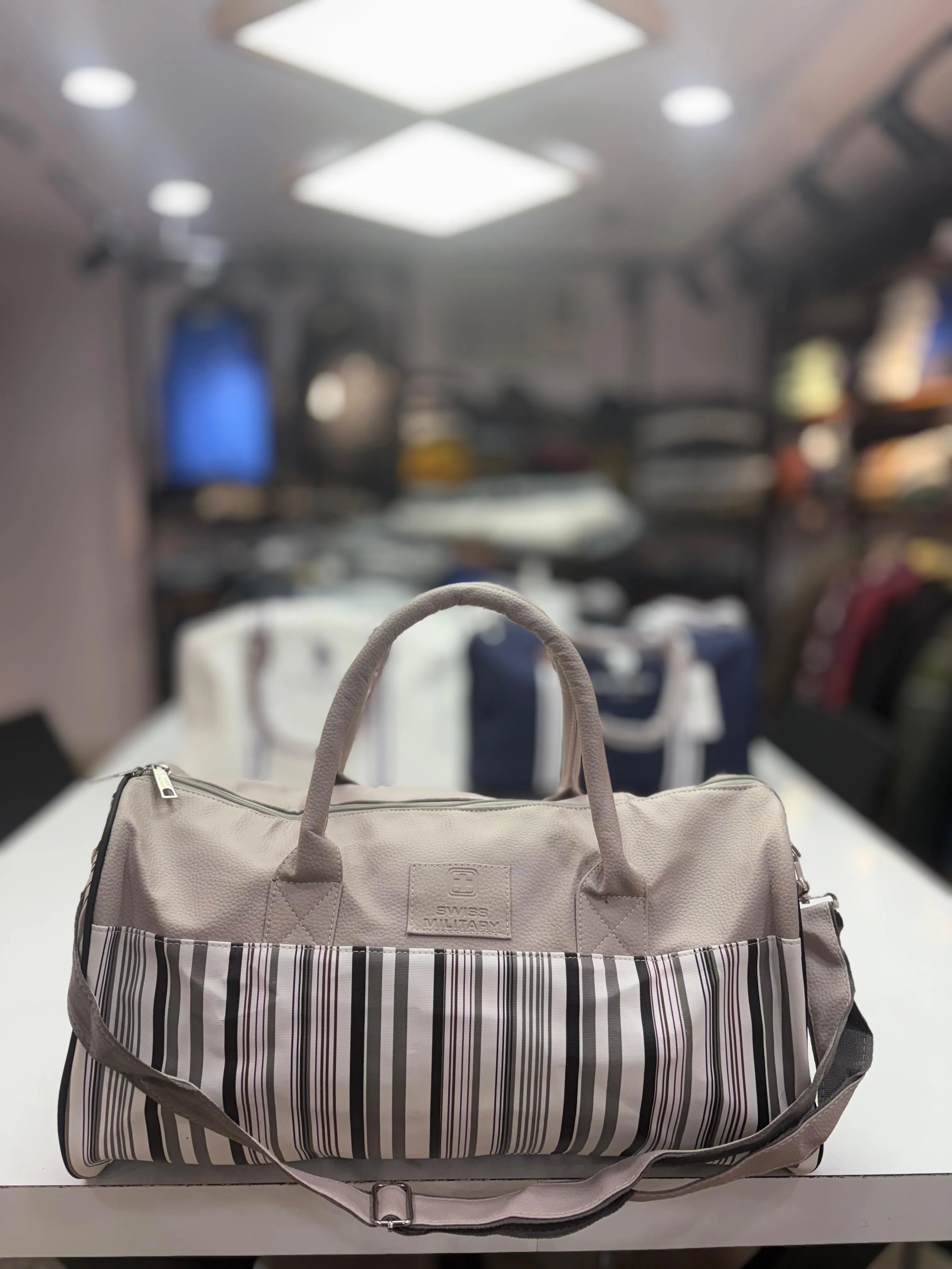 Swiss Military Travel Bag view 3