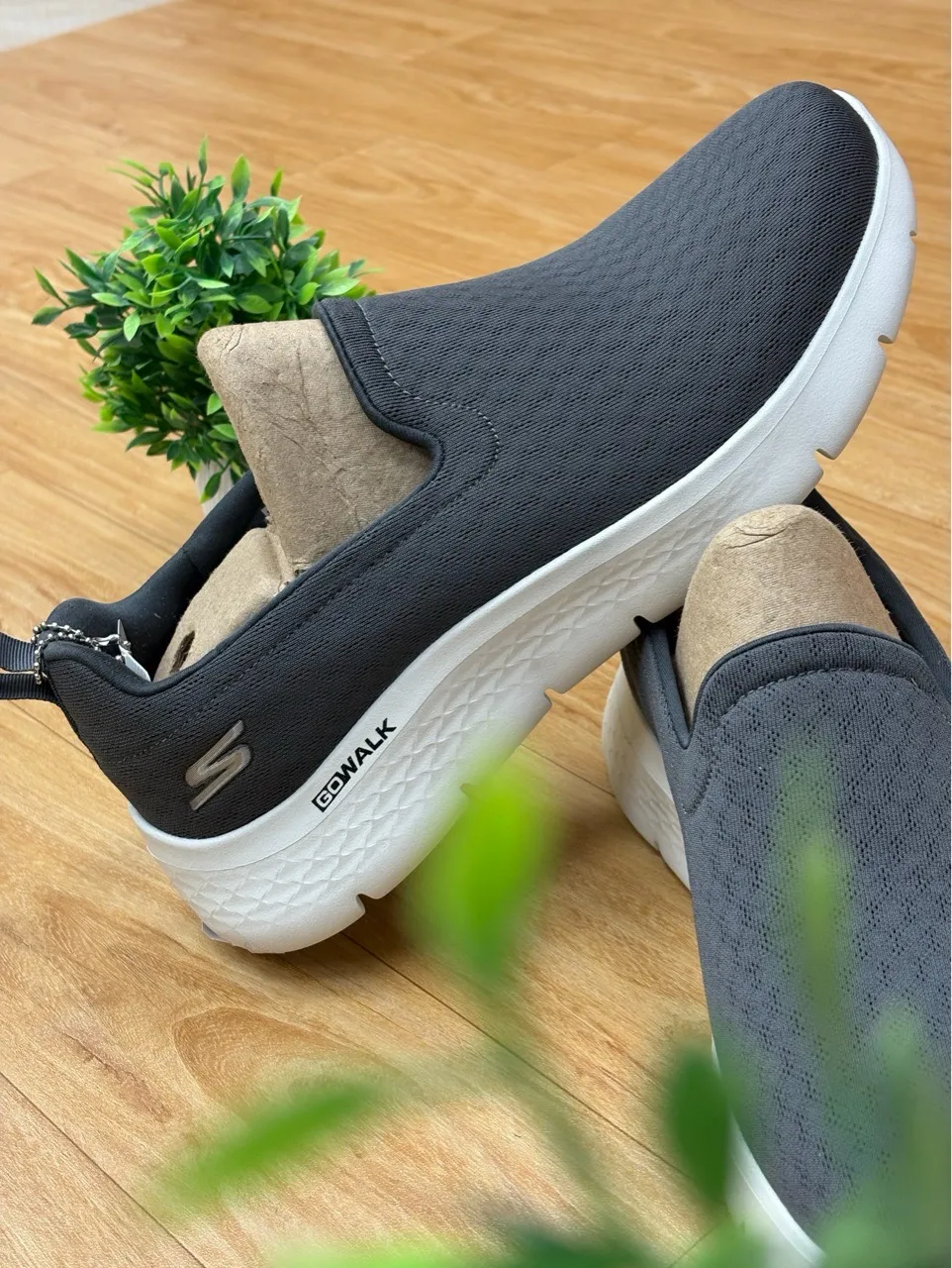 Skechers GOwalk Slip-On view 3