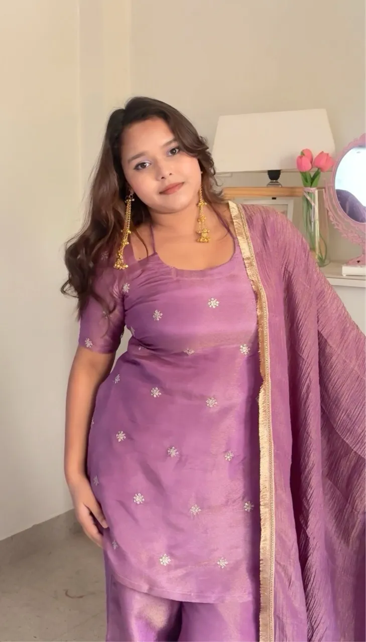 ‘Gulnoor’- Purple view 4