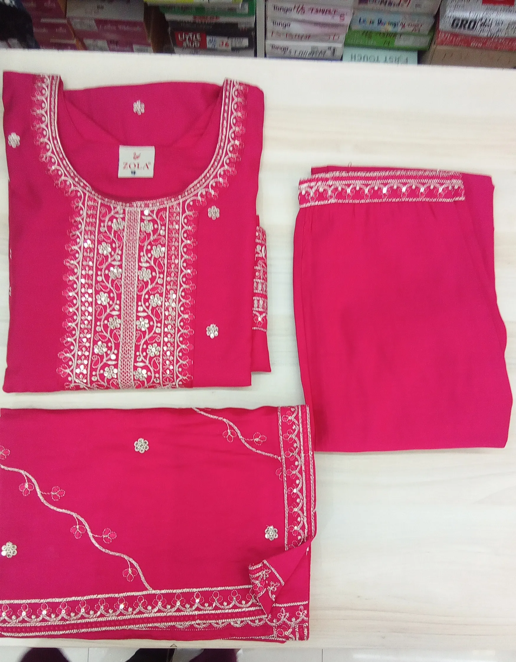 Zola Ethnic Wear Set view 3