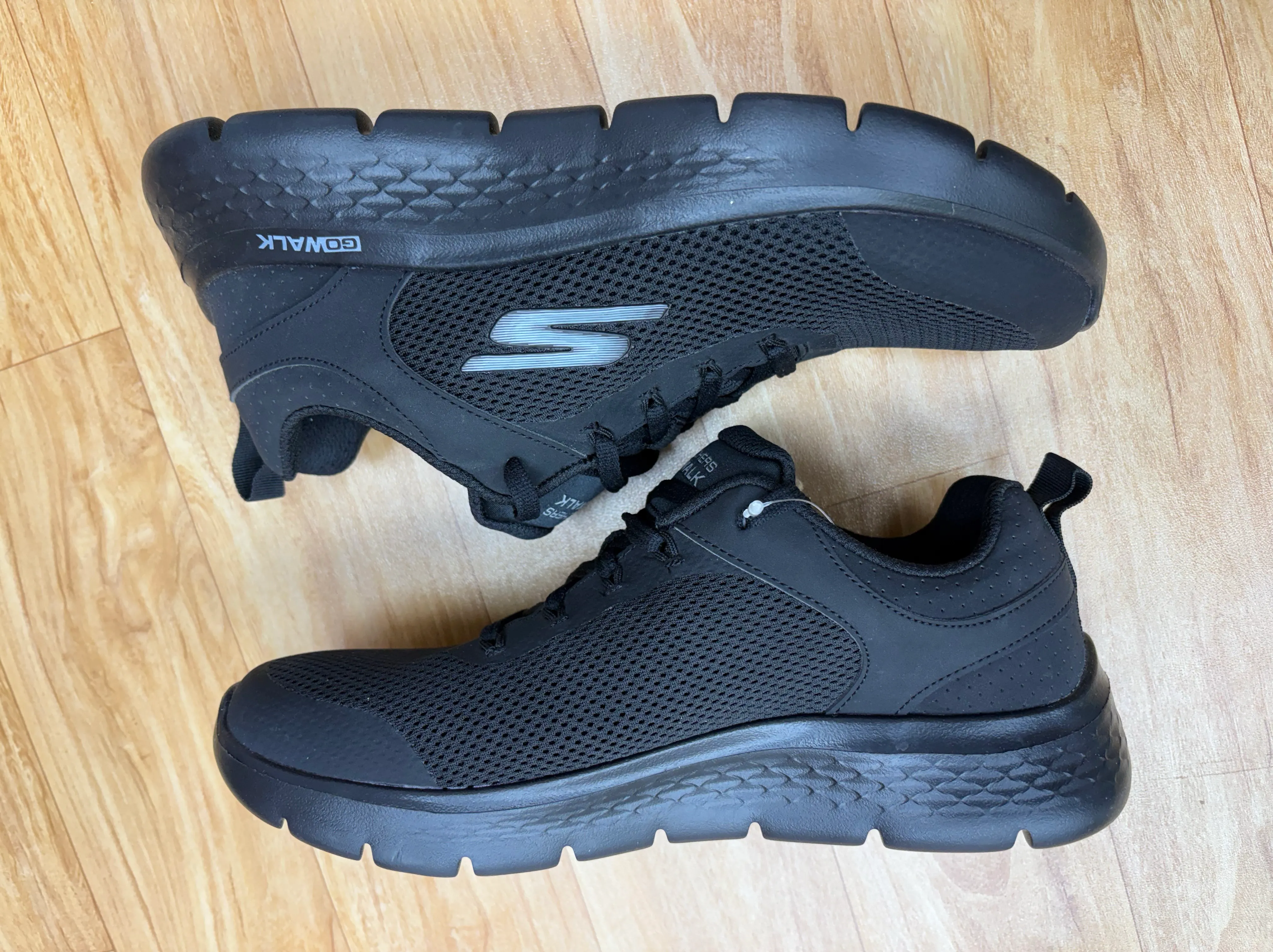 Skechers Go Walk view 2