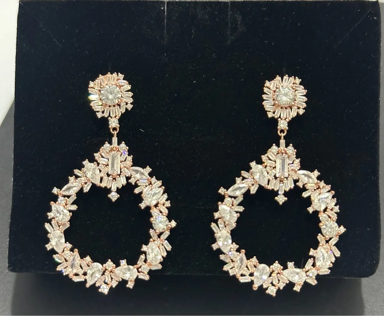 Elegant Crystal Earrings view 2