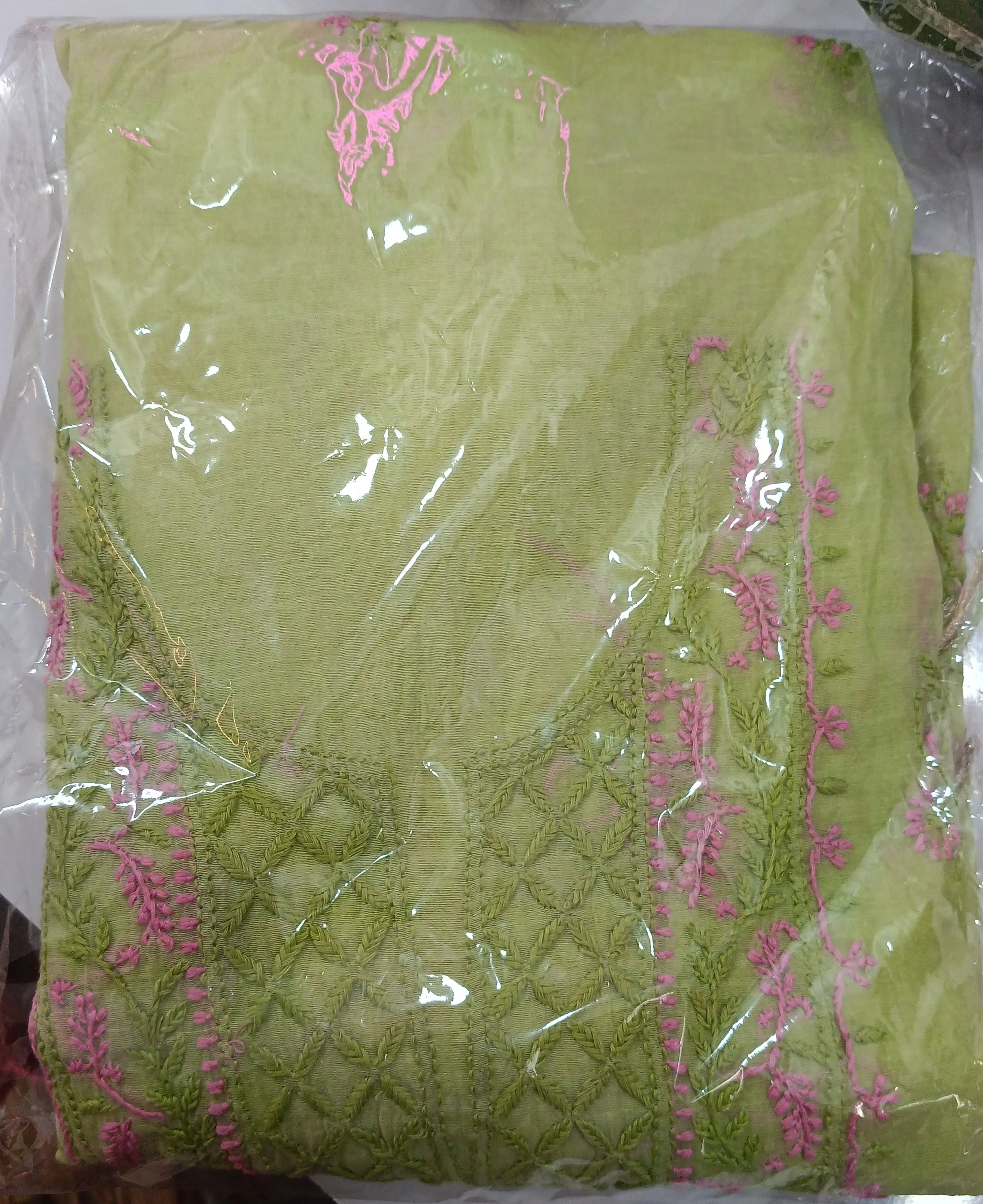 Embroidered Fabric Xl view 3