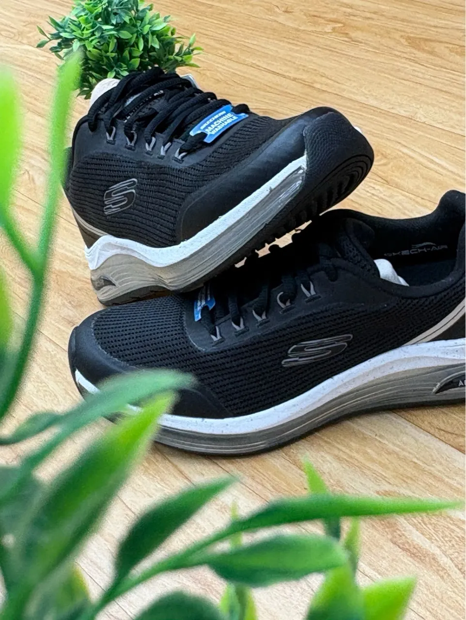 Skechers Arch Fit view 3