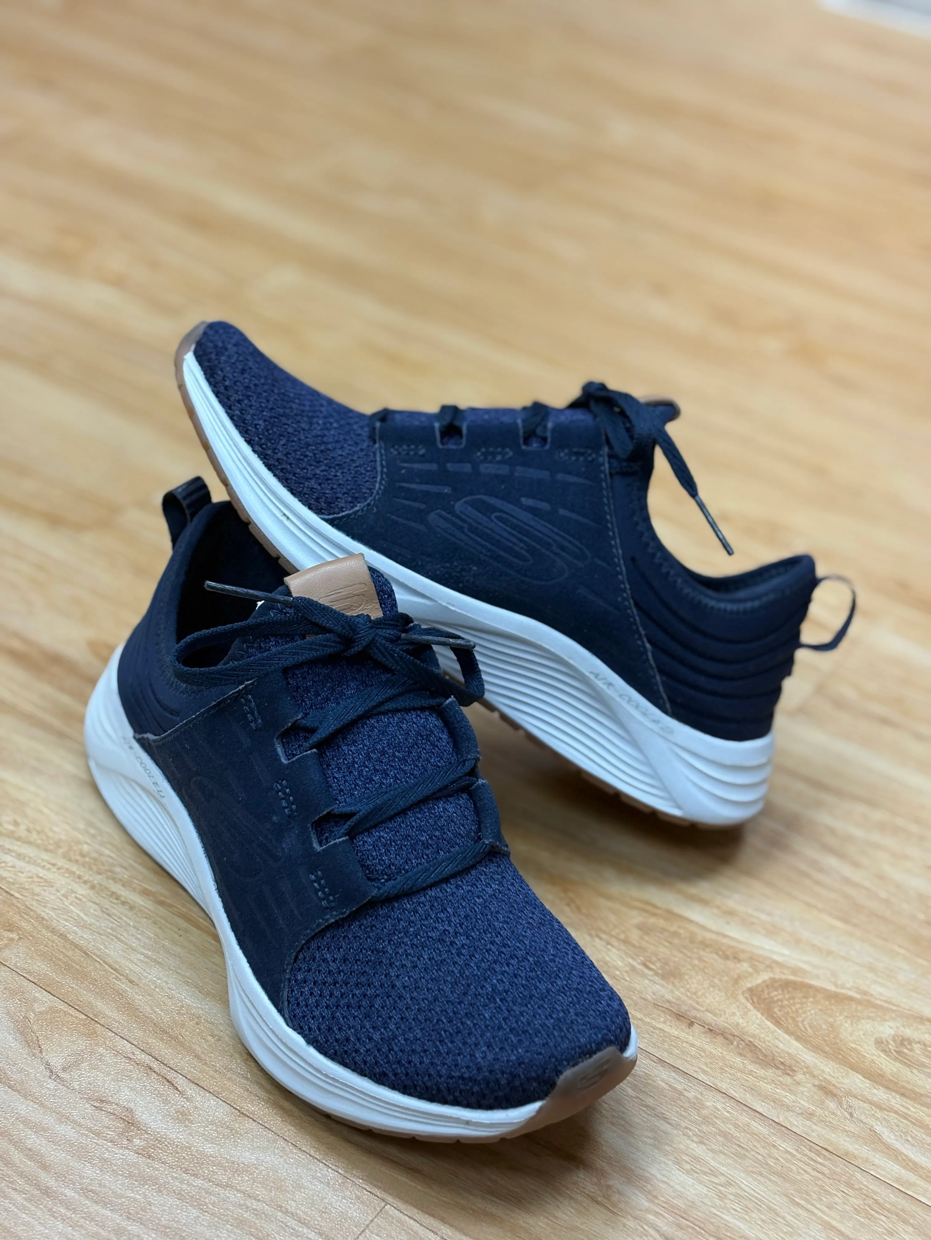 Skechers Go Run Fast view 2