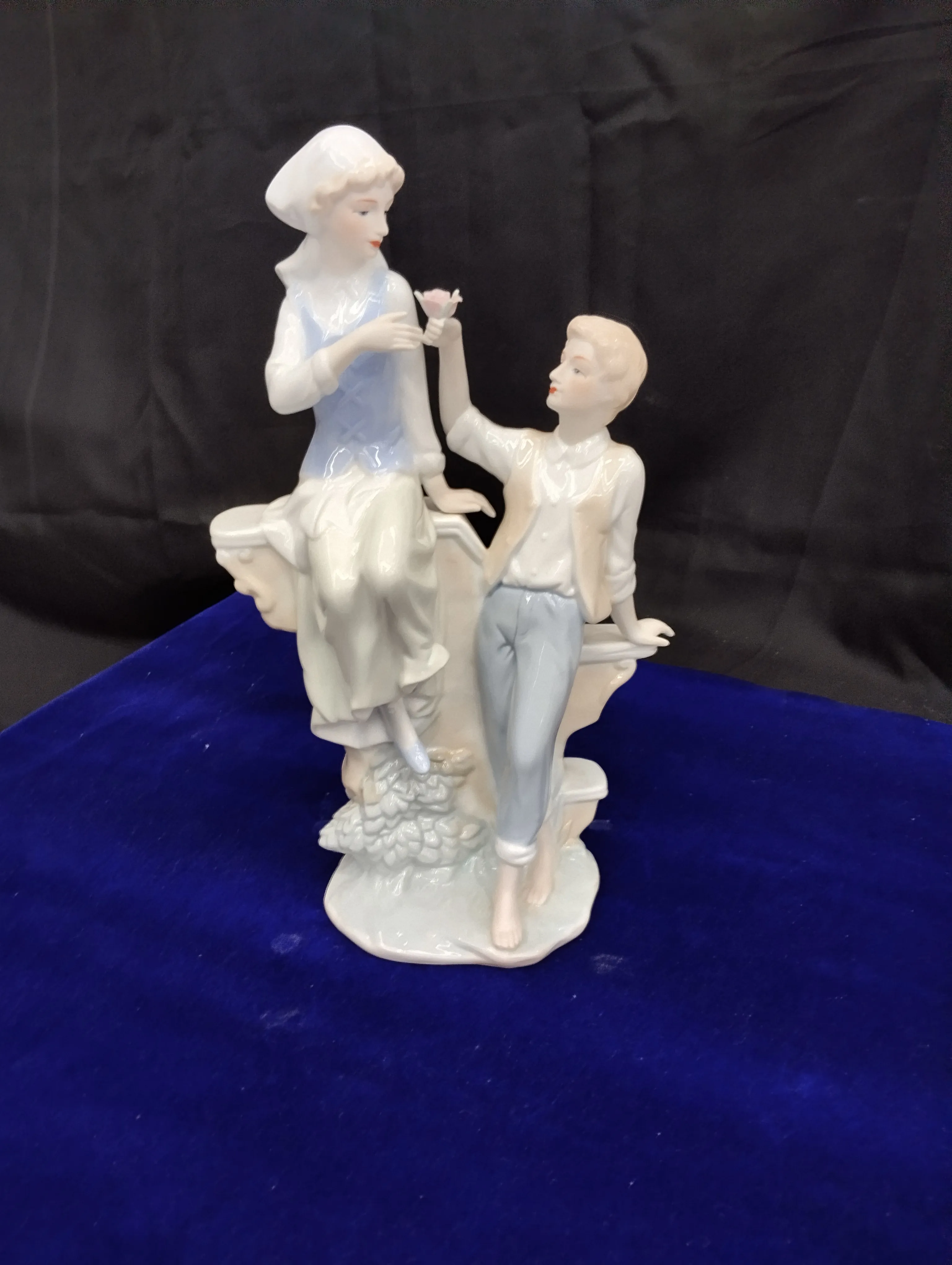 Porcelain Lovely Couple view 2