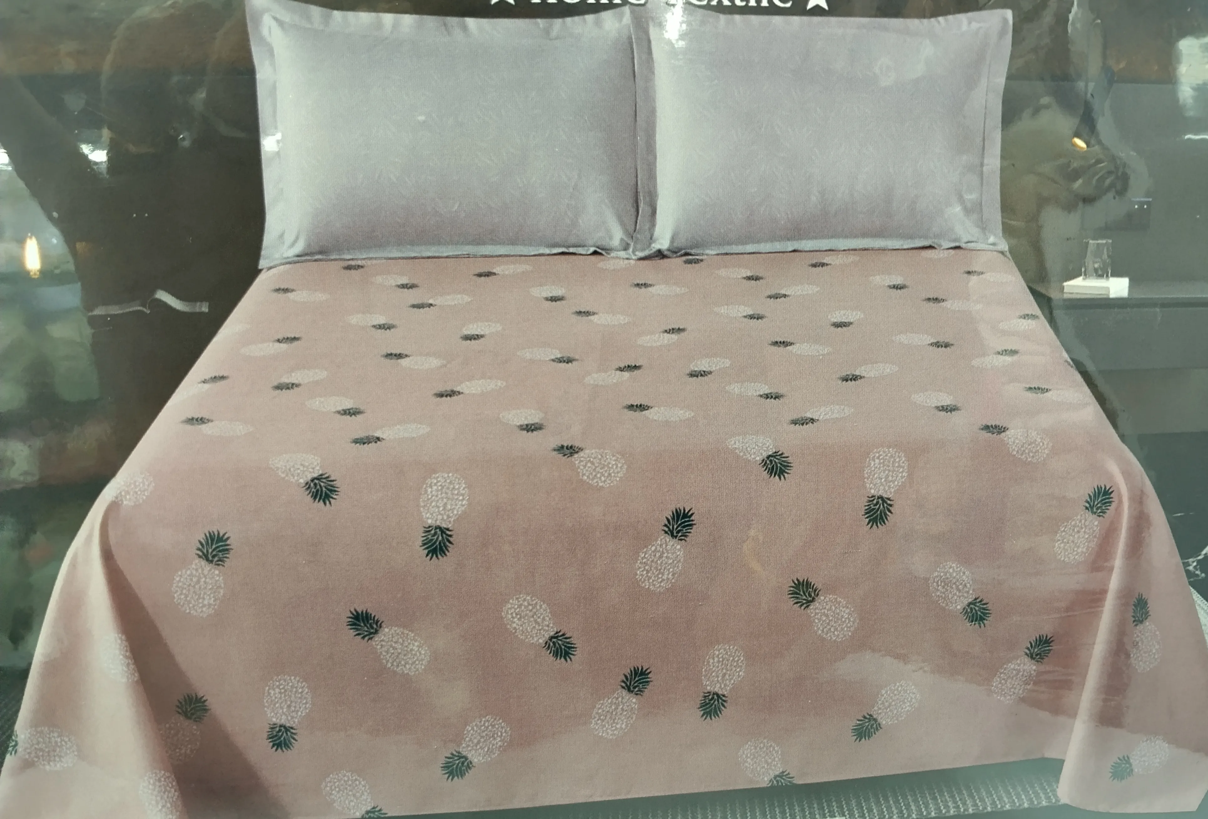 Pineapple Bedding Set view 2