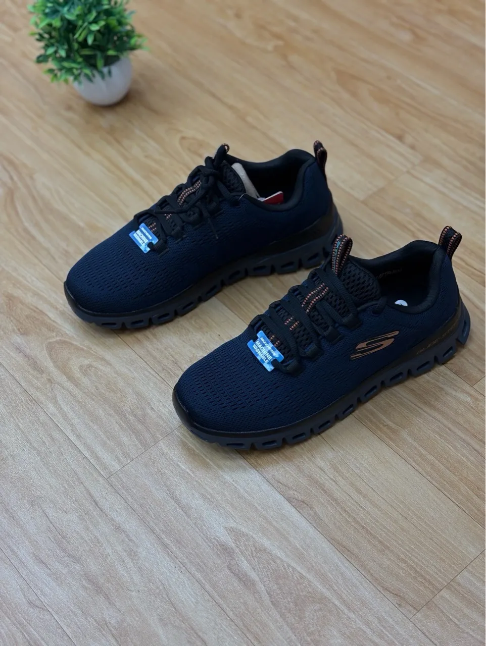 Skechers Glide-Step view 4