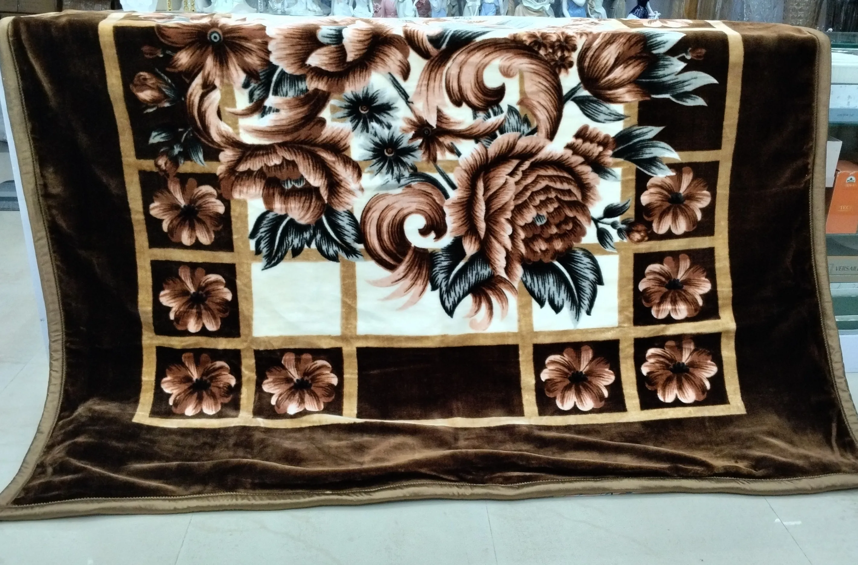 Floral Velvet Blanket view 2