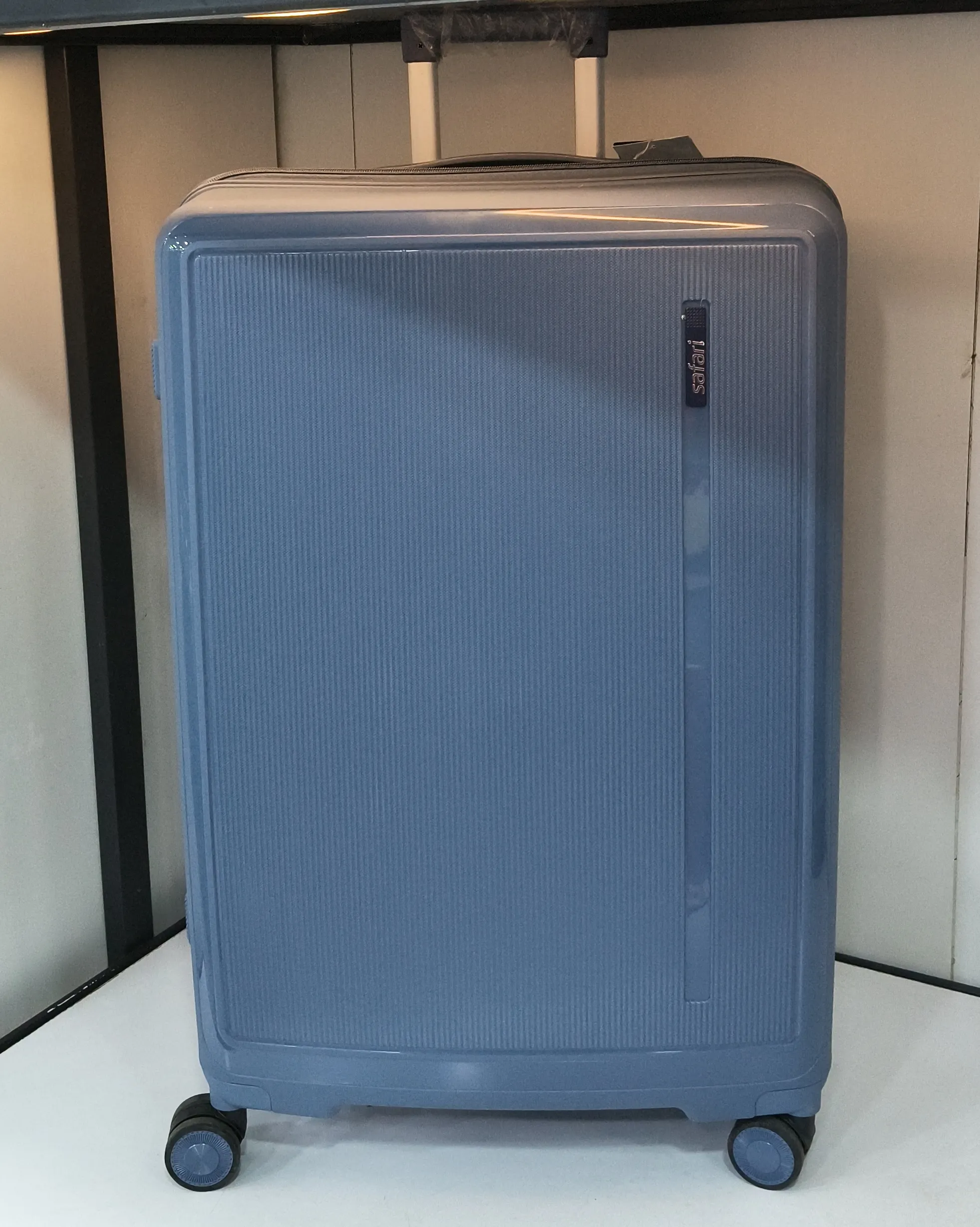 Safari Large Size Luggage 79 CM WITH 5 YEARS REPLACEMENT GUARANTEE view 3