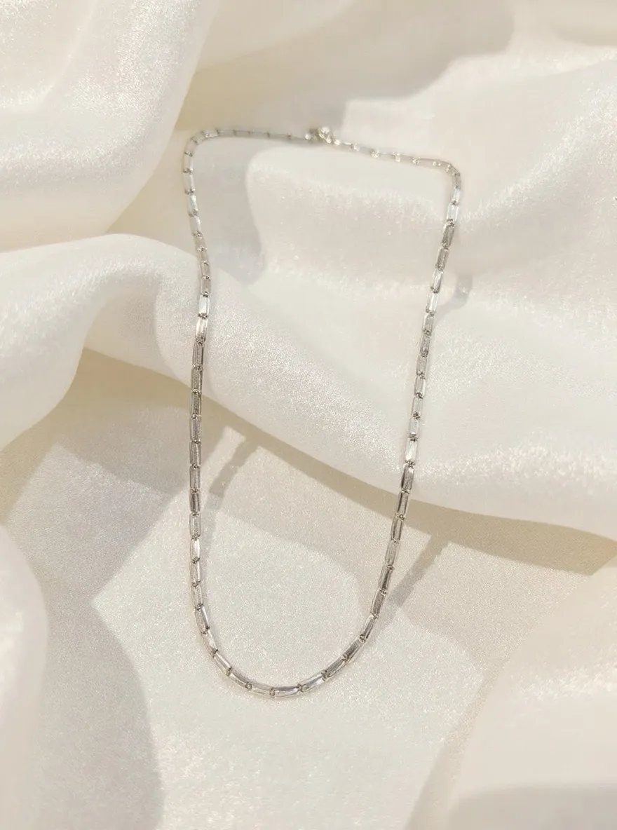Shimmer & Shine Silver Chain