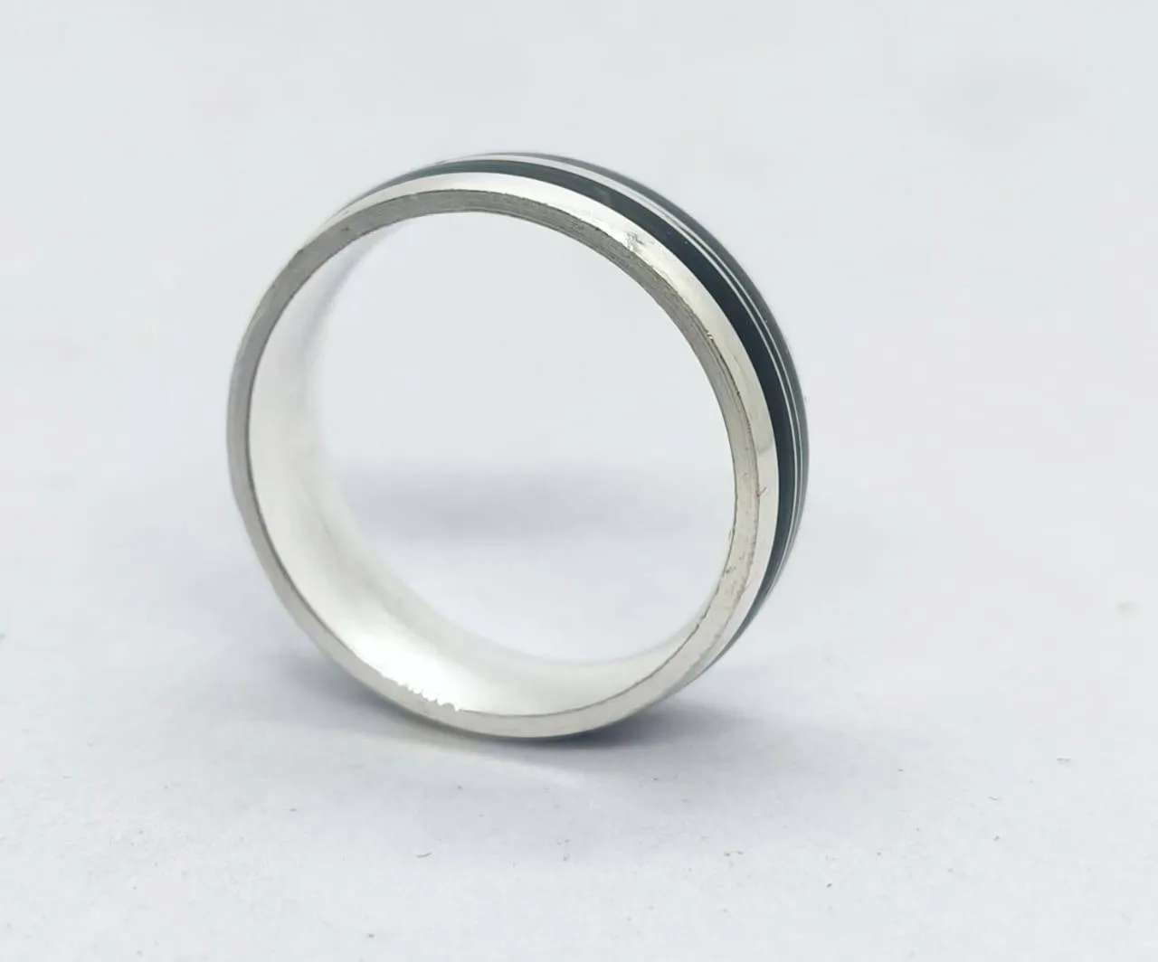 Silver Band Ring (AVSR-90) view 2