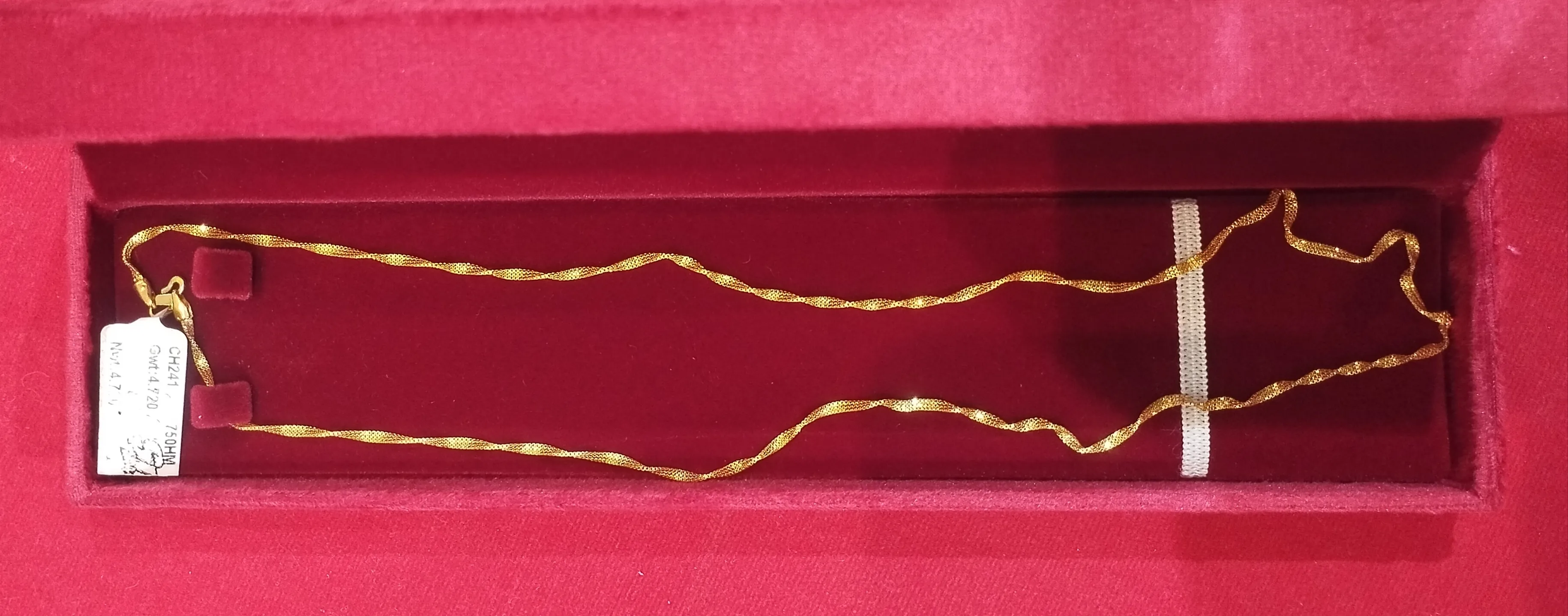 Gold Twisted Chain view 2