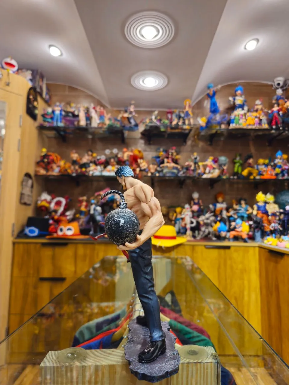 Monkey D. Garp Figure – One Piece (Hero of the Marines Ver.) view 2