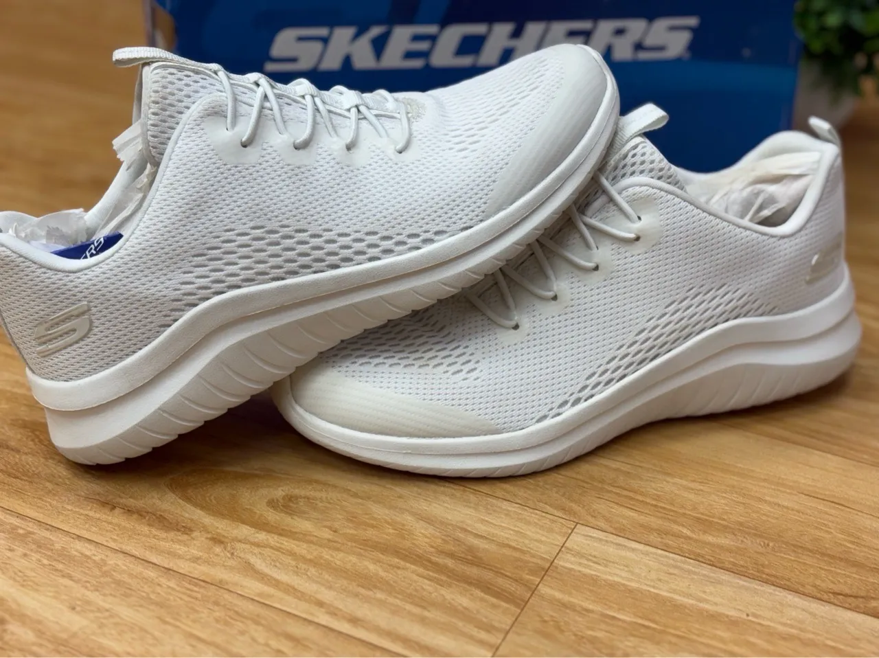 Skechers Sneakers view 3
