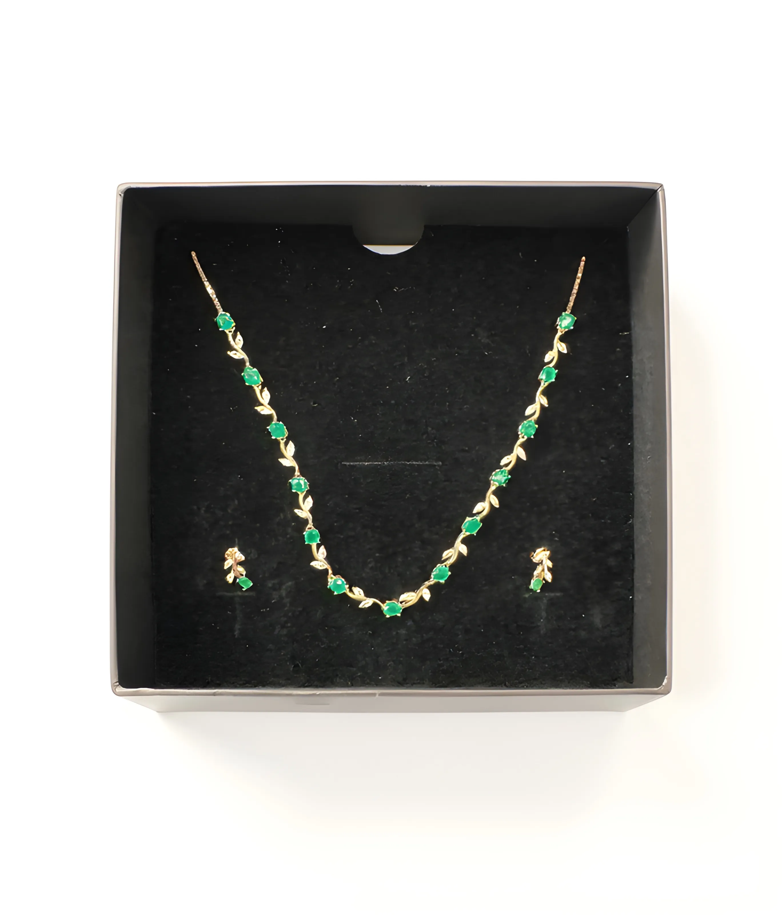 Emerald Necklace Set