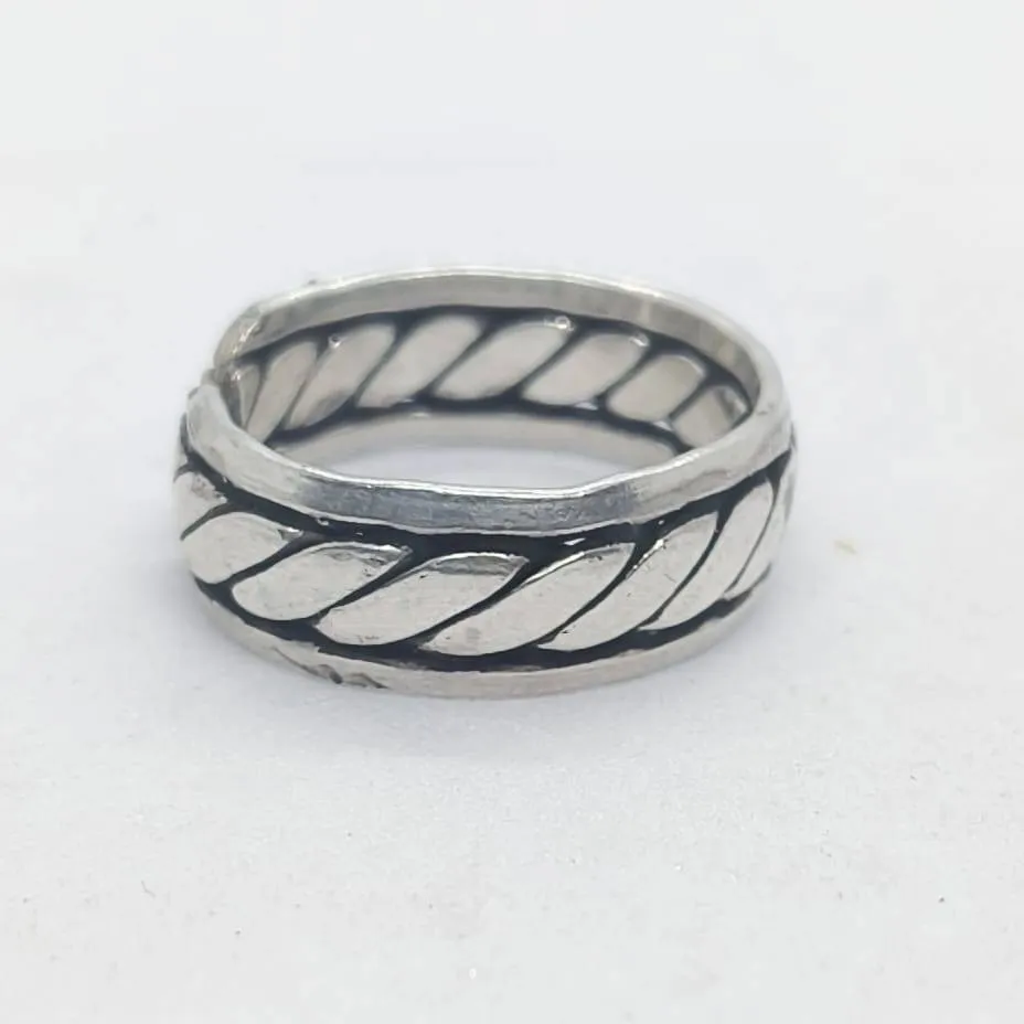 Leaf Pattern Silver Ring- AVSLR-30