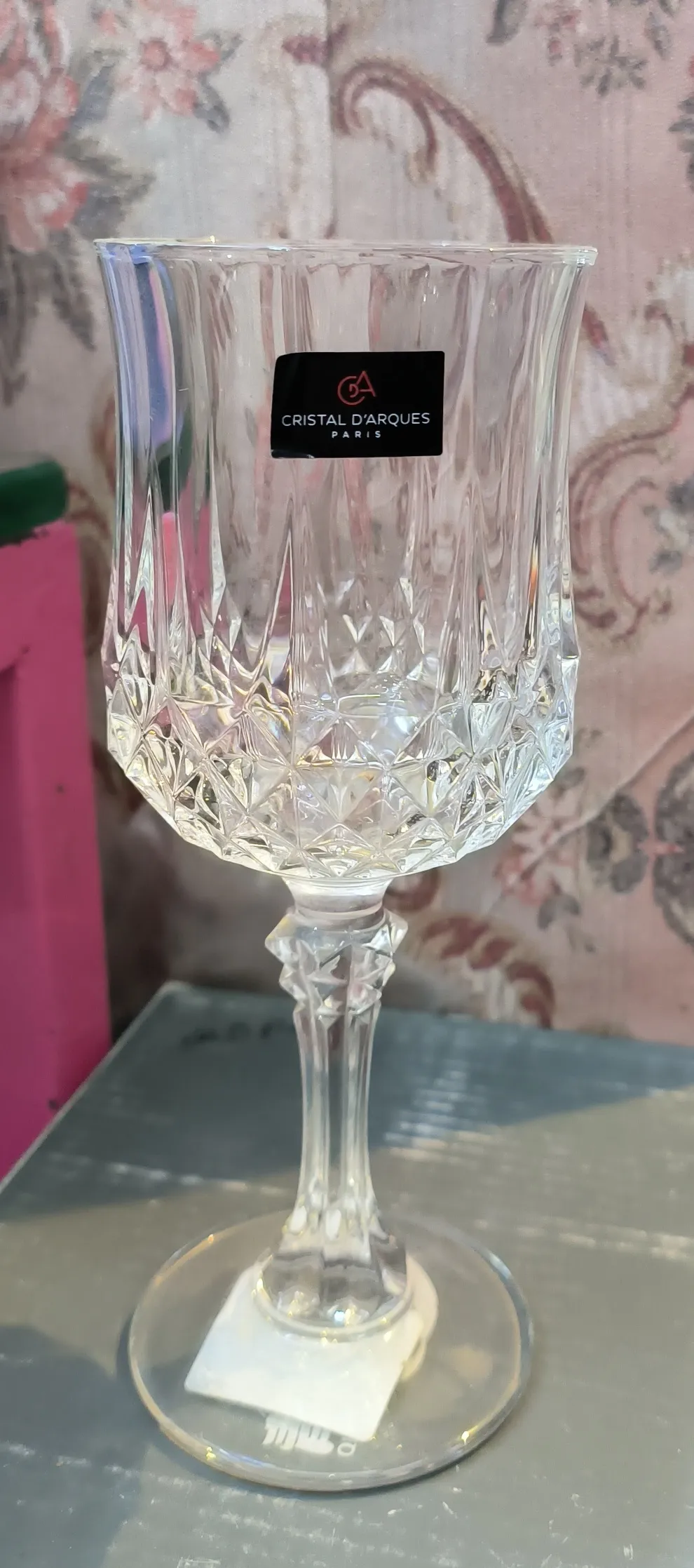 Cristal dArques Wine Glass view 2