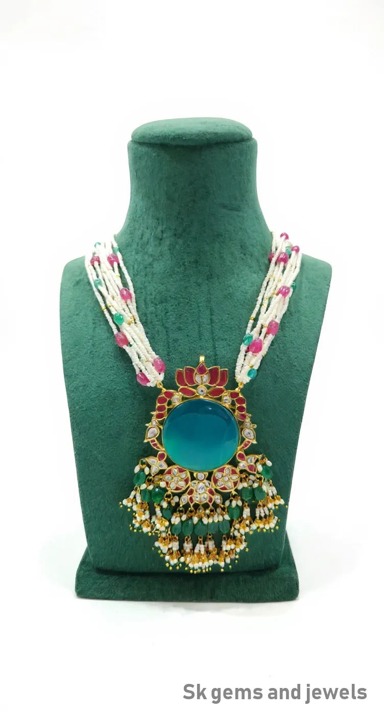 Traditional Gemstone Necklace view 2