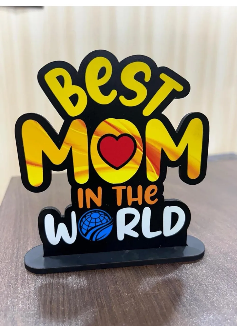 Best Mom in the World Wooden Decor view 2