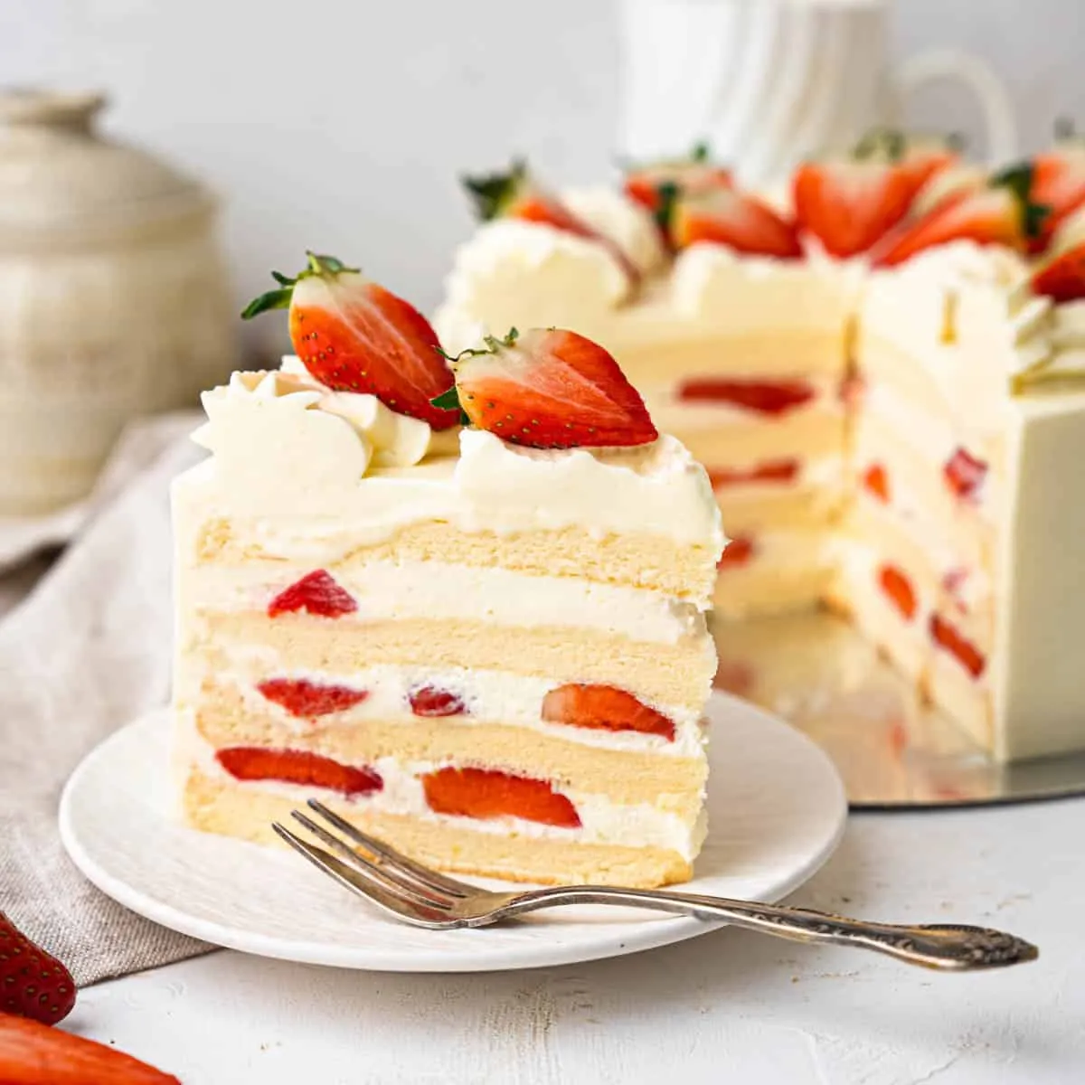 Strawberry Cake 1Pound view 3