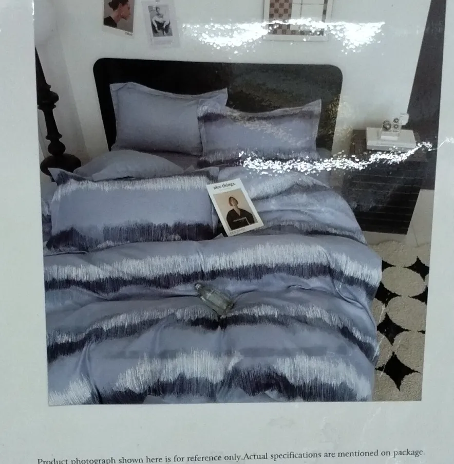 Luxury Bedding Set view 2