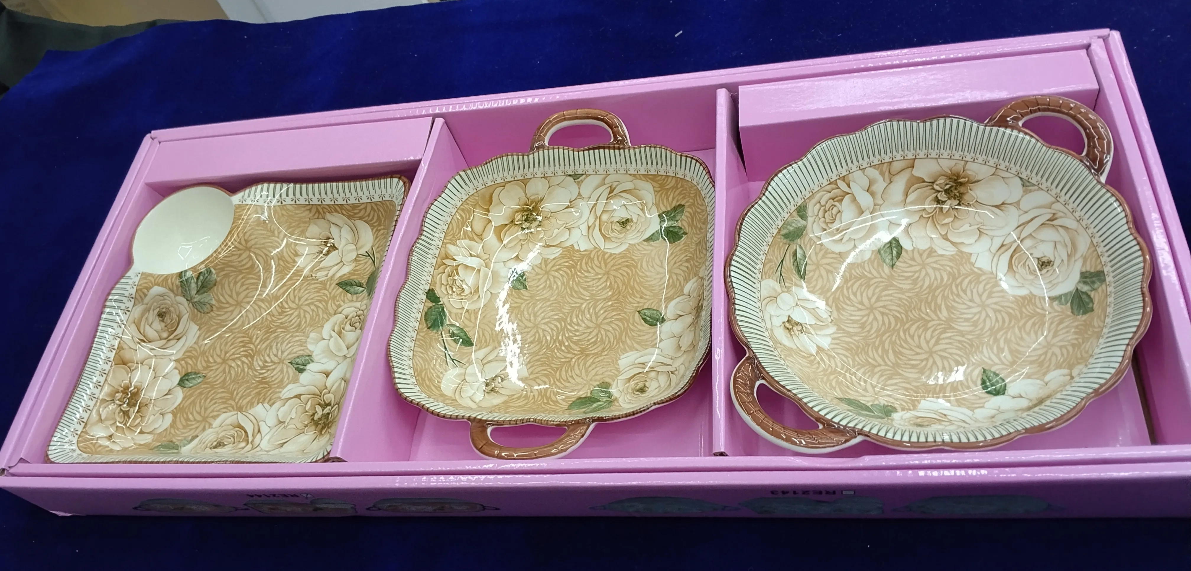 Floral Dinnerware Set view 2