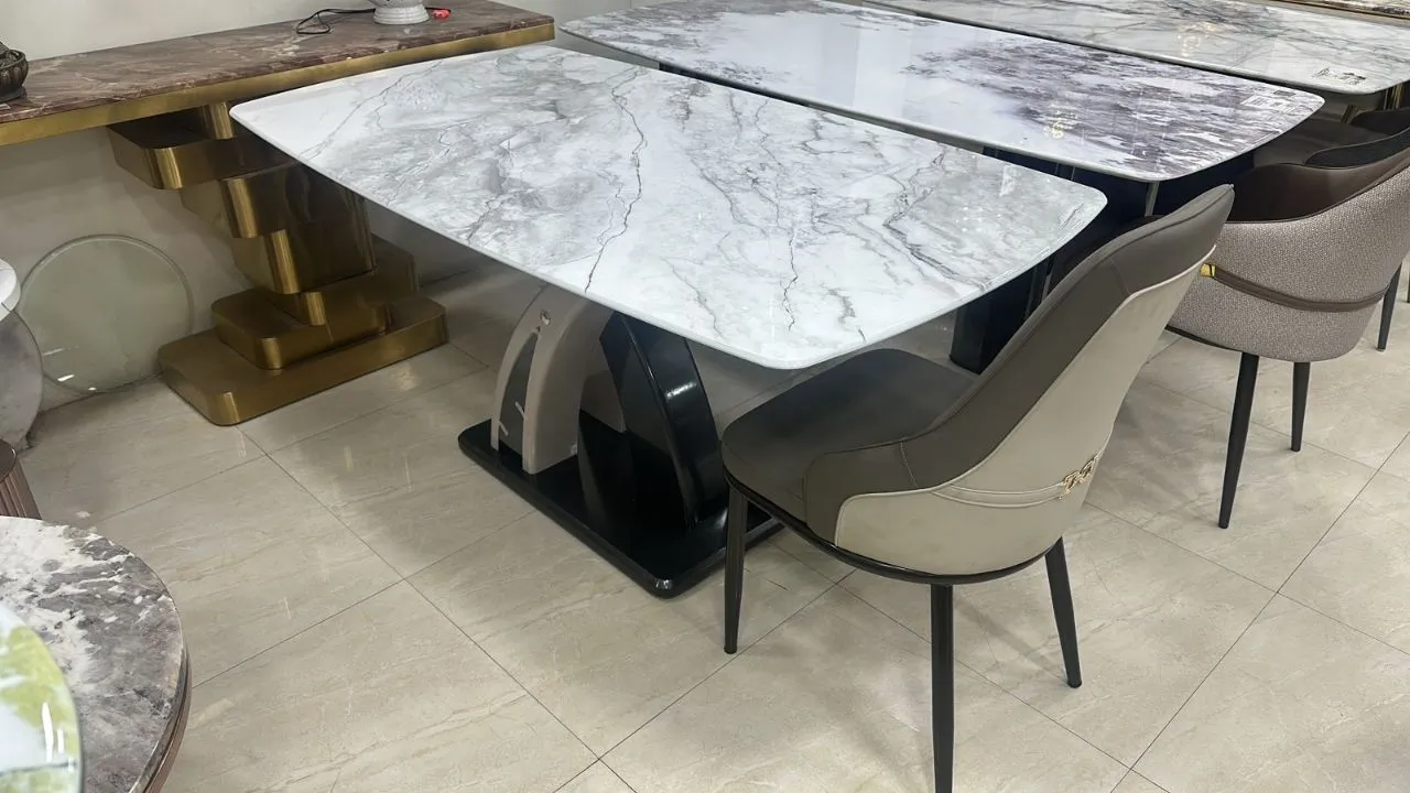 Dining With Stylish Chair