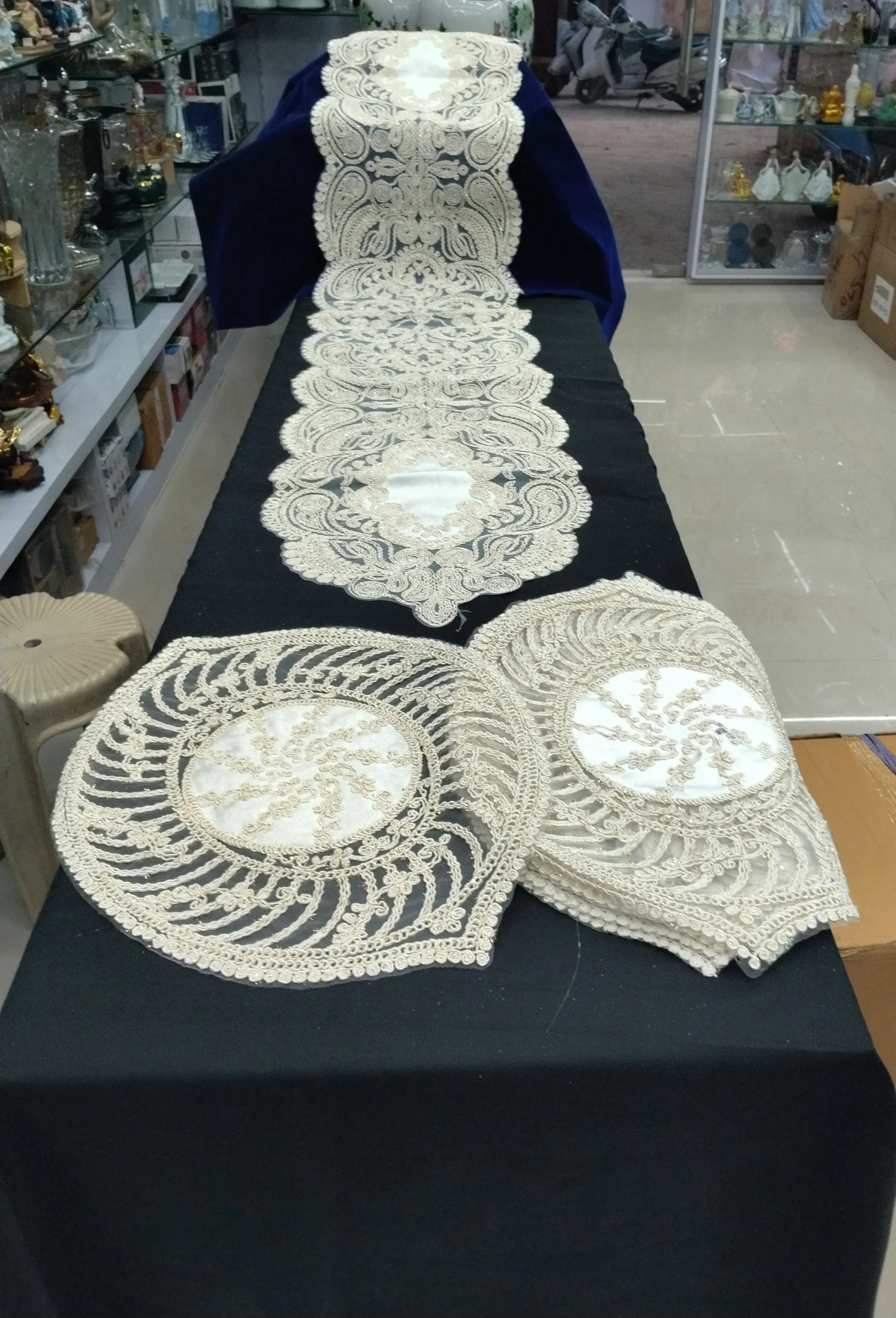 Lace Table Runners and Mats view 2