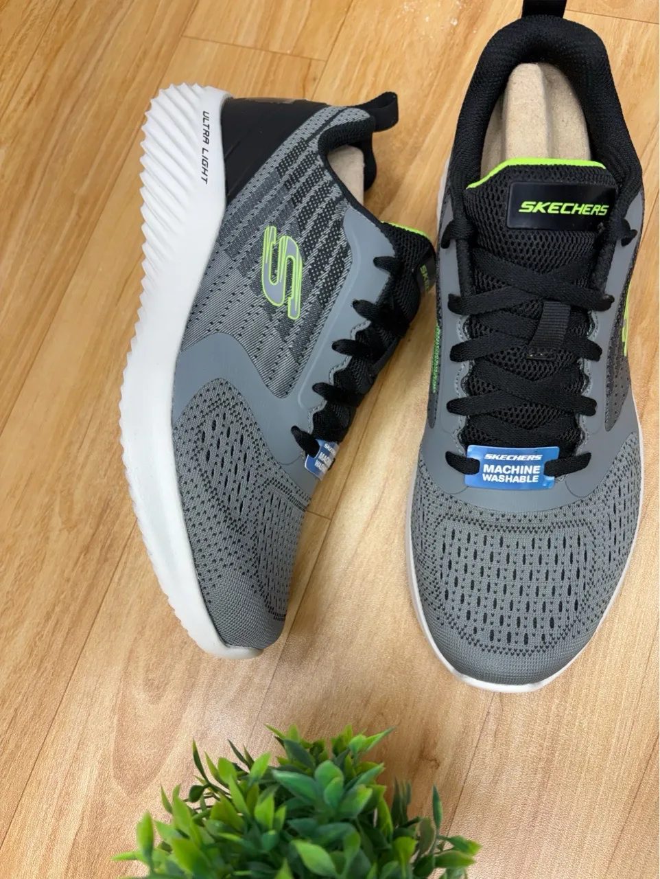 Skechers Ultra Light Shoes view 3