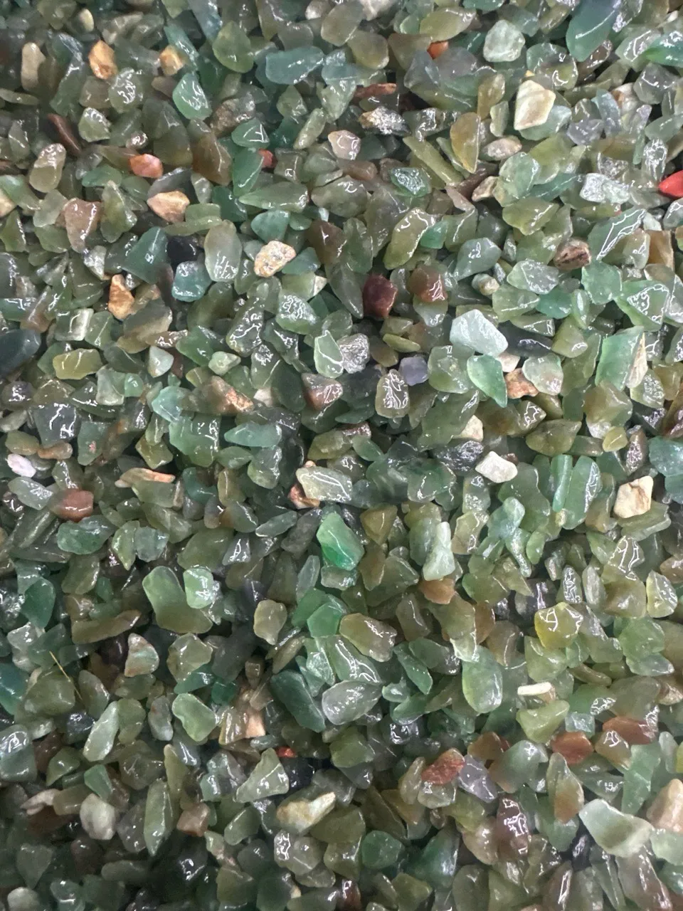 Aquarium Green Pebble Chips