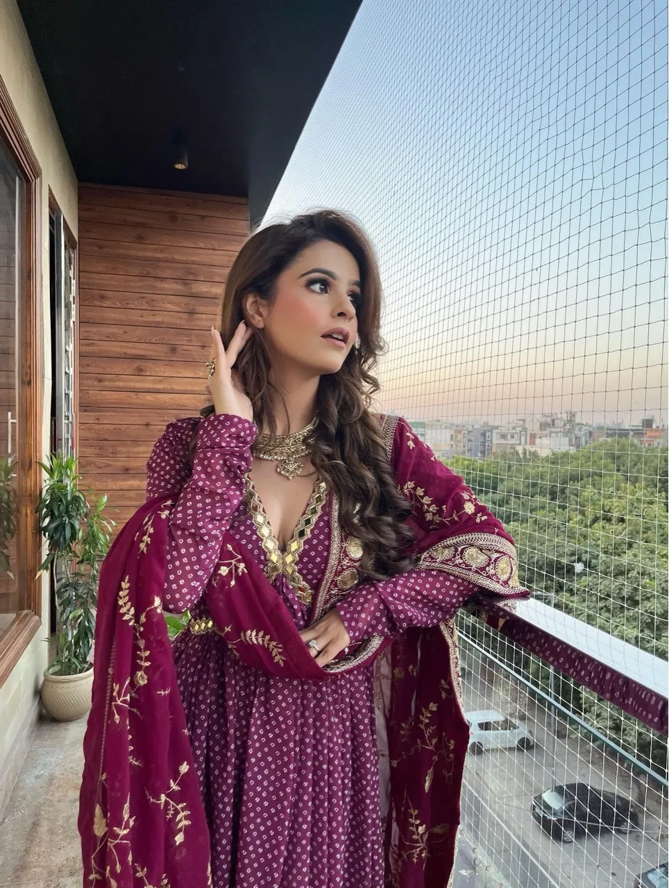 'Ruhani' Suit set - Purple view 3