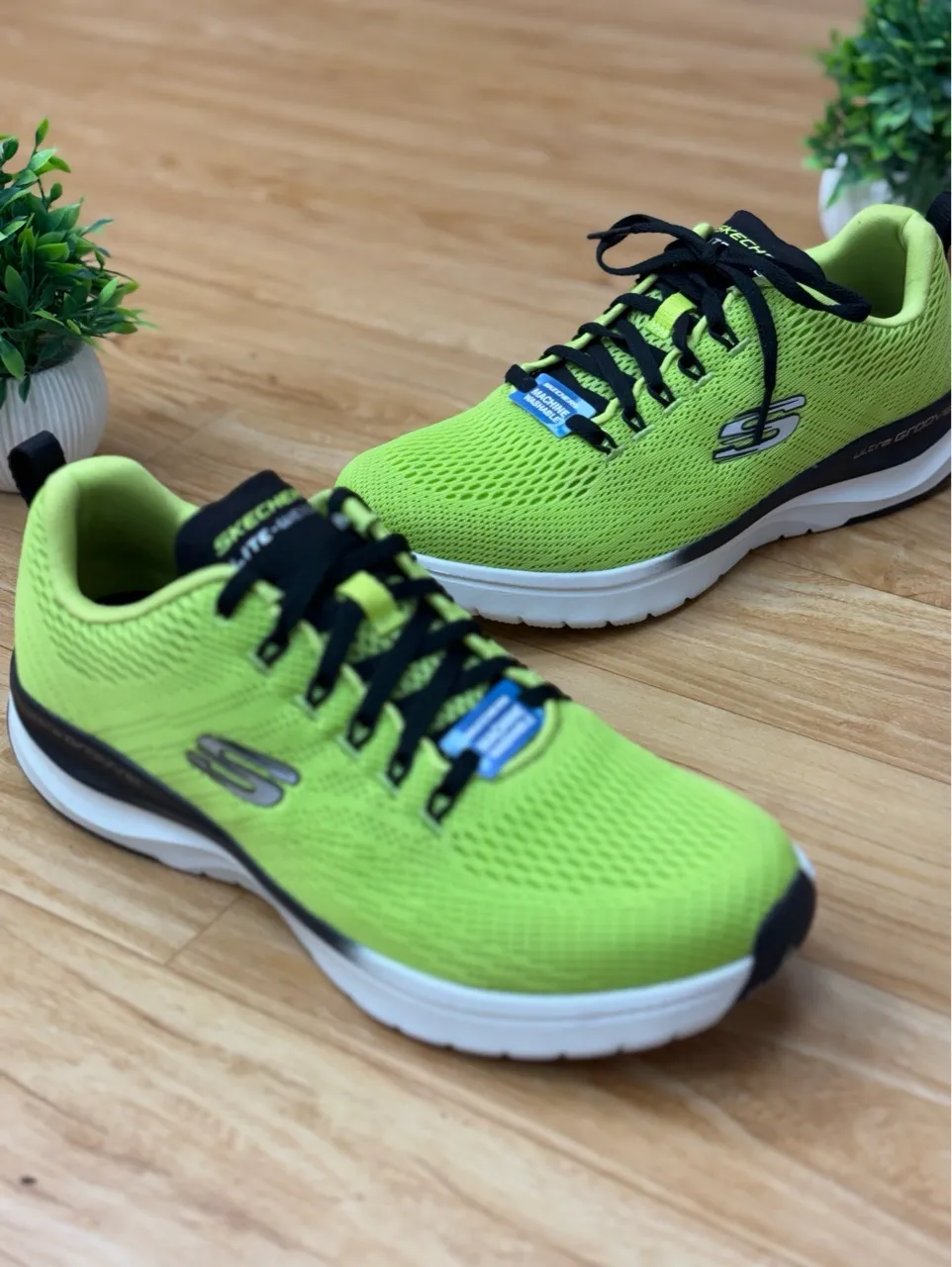 Skechers Lite-Weight view 3