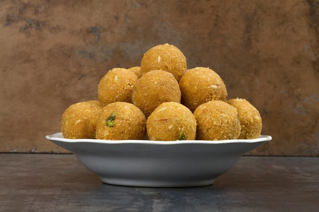 Besan Ladoo Desi Ghee view 2