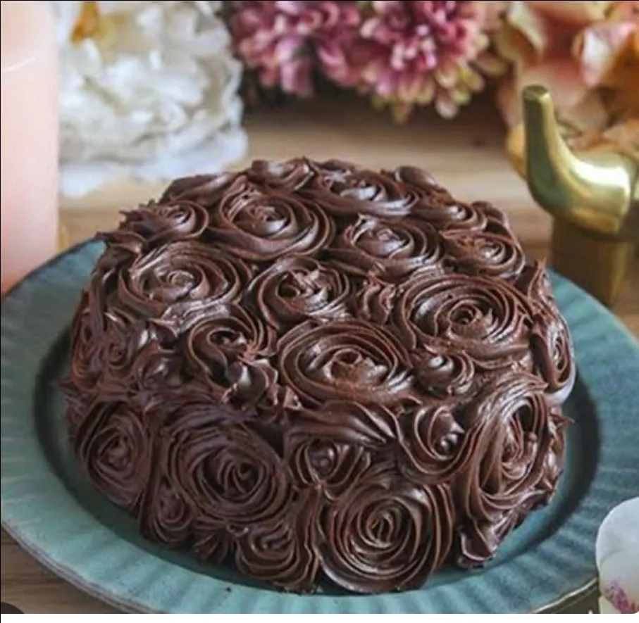 Chocolate Rosette Cake