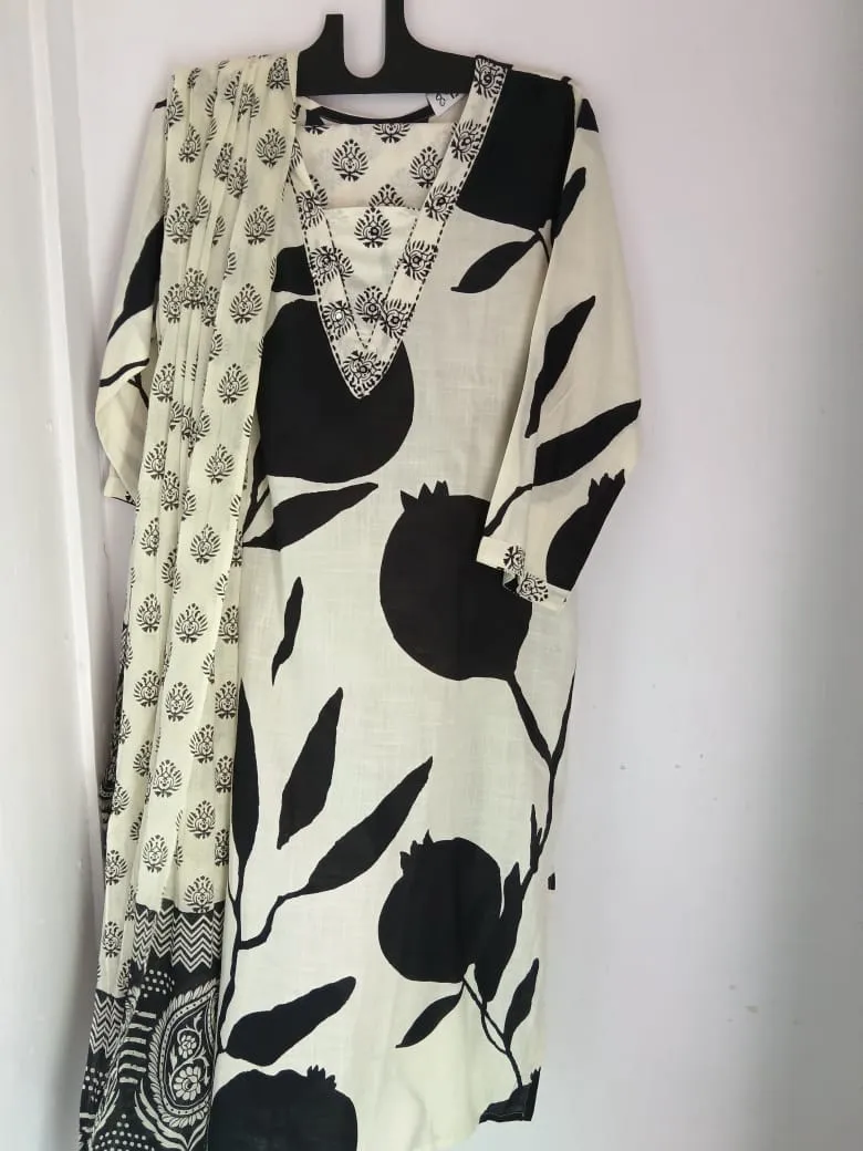 Black and White Printed Kurti view 2