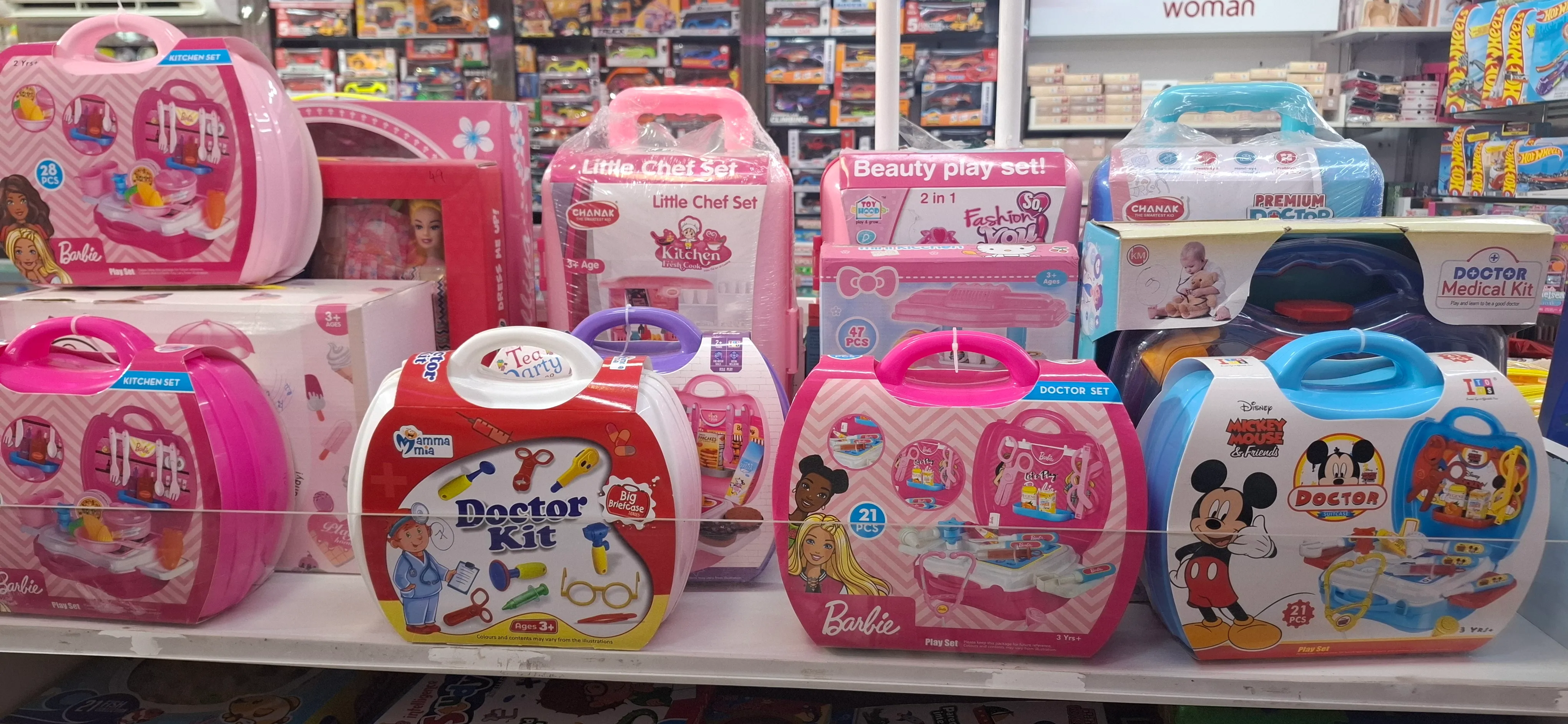 Barbie Doctor Set view 2