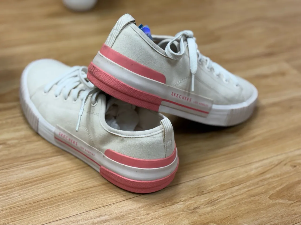Skechers .Sneakers view 3