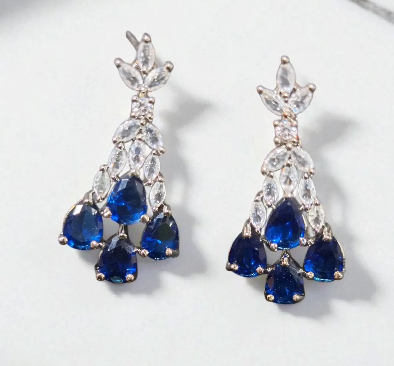 Blue Diamond Necklace Set view 3