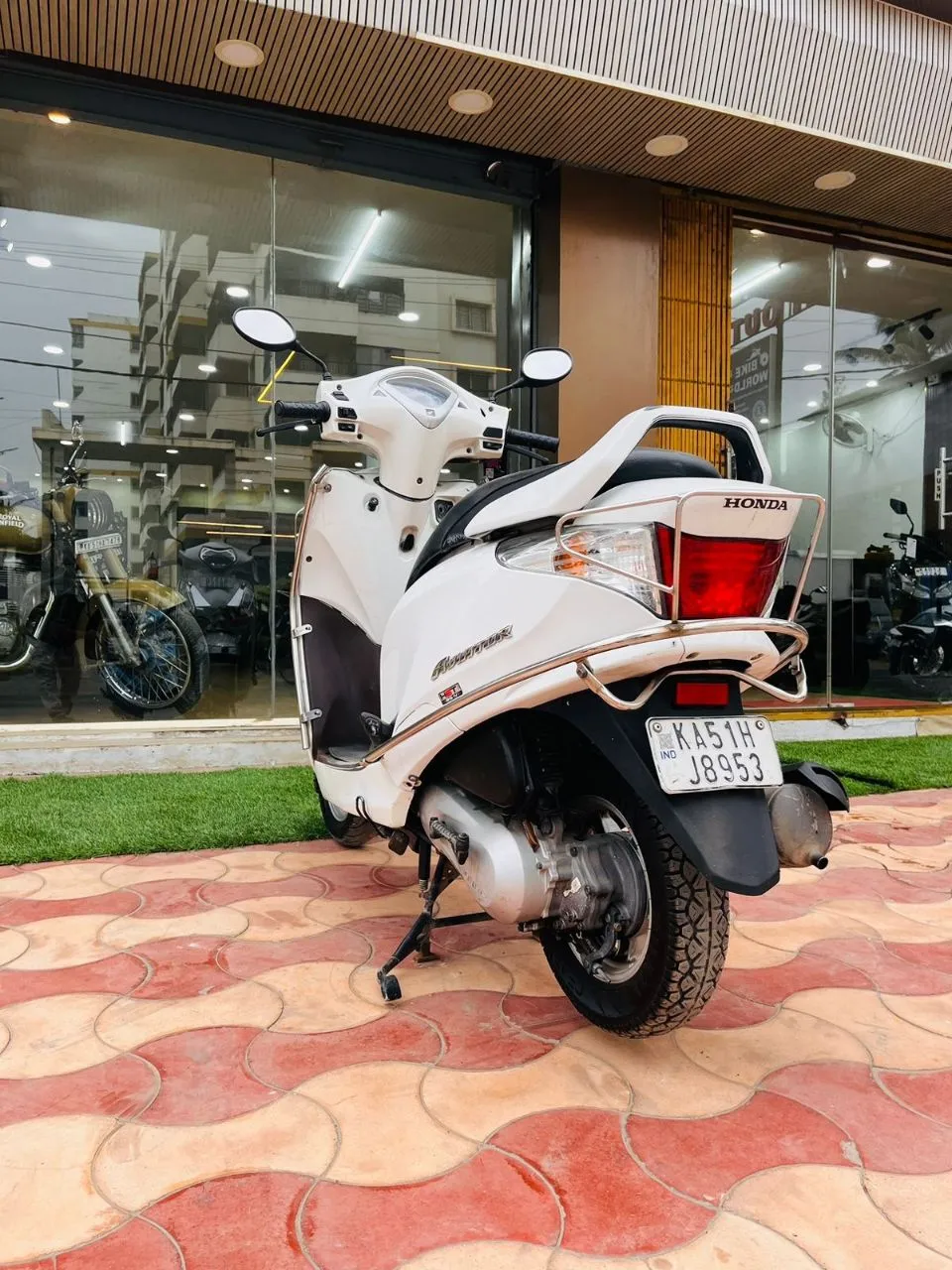 Aviator/2019 Model view 7