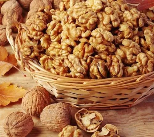 Walnut Kernels Chillien (Akhrot Giri) 250 Gm view 3