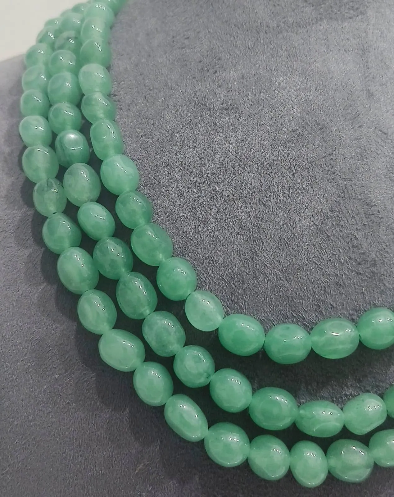 Green Beaded Necklace (AVMM-03) view 2