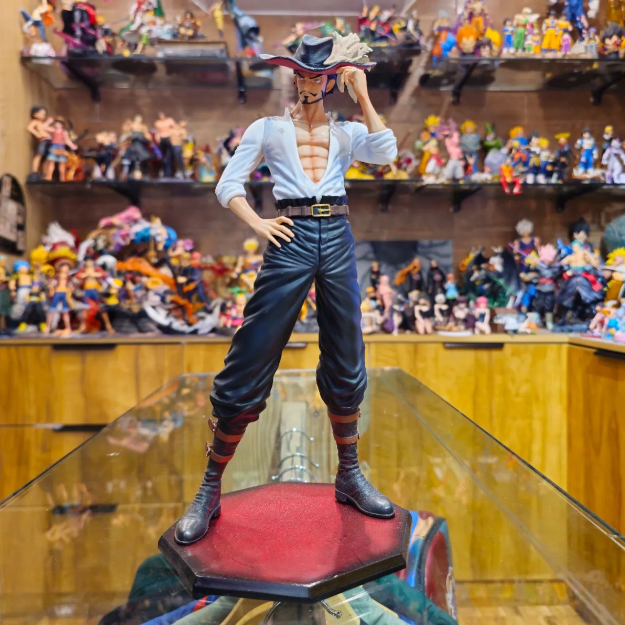 Dracule Mihawk view 5