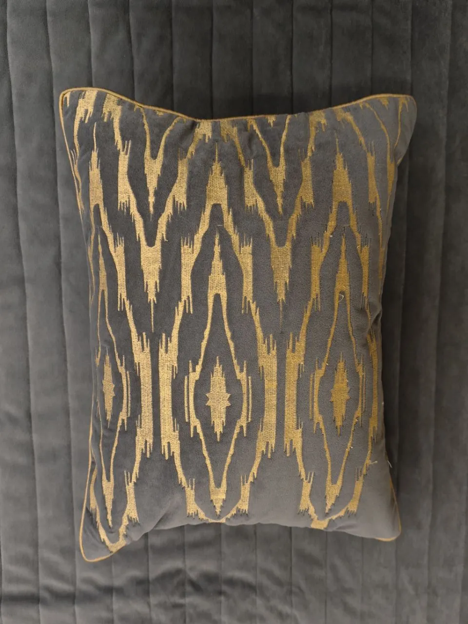 Linens Studio Luxury Bedspread Set view 4