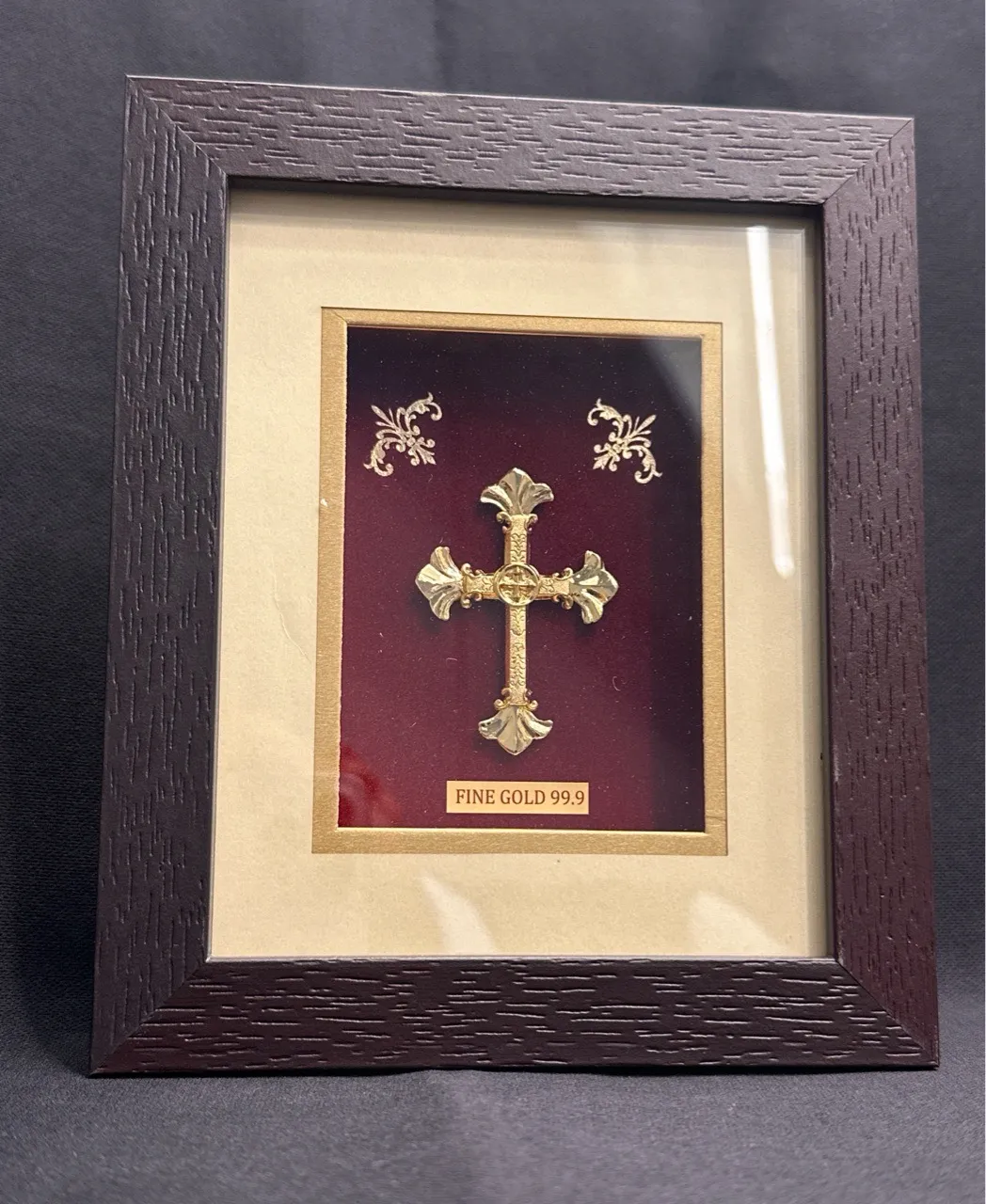 Fine Gold 99.9 Cross
