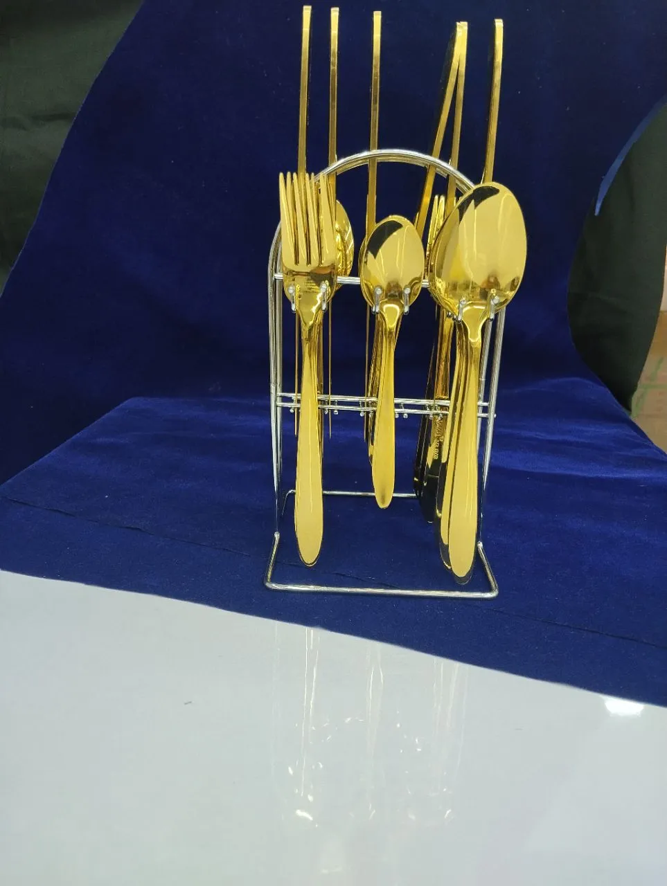 Decorative Cutlery Set Gold N Silver view 2
